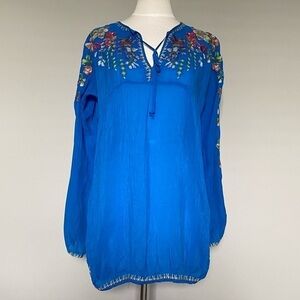 Johnny Was Vanessa Boho Blue Tie Neck Tunic Embroidered Blouse, size XS